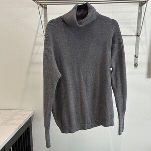 Suzanne Betro Gray Turtleneck Sweater